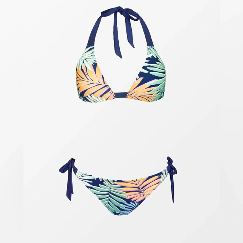 CUPSHE Women Bikini Bottom Tropical Print Tie Sides Low Waited.   Size L.  NWOT.